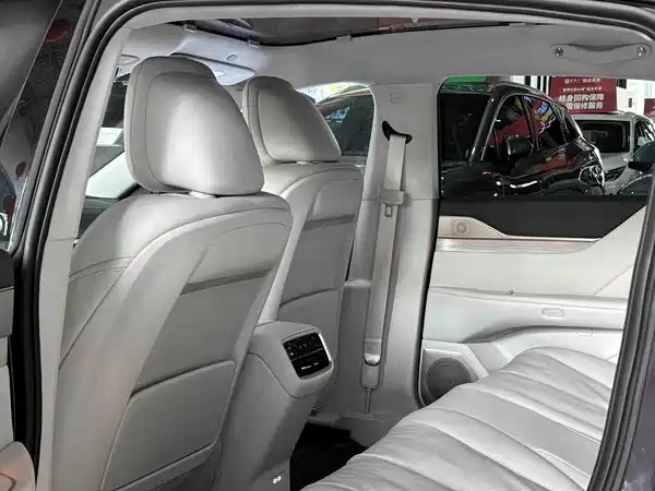 Buick Zhijing L7 2025