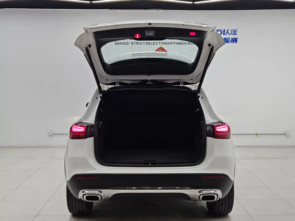 Mercedes-Benz GLA 2025 — фото 20