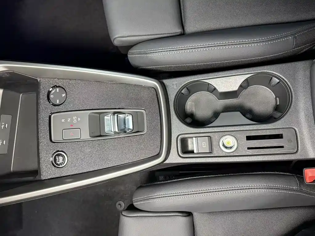 Audi A3 2022 — фото 18