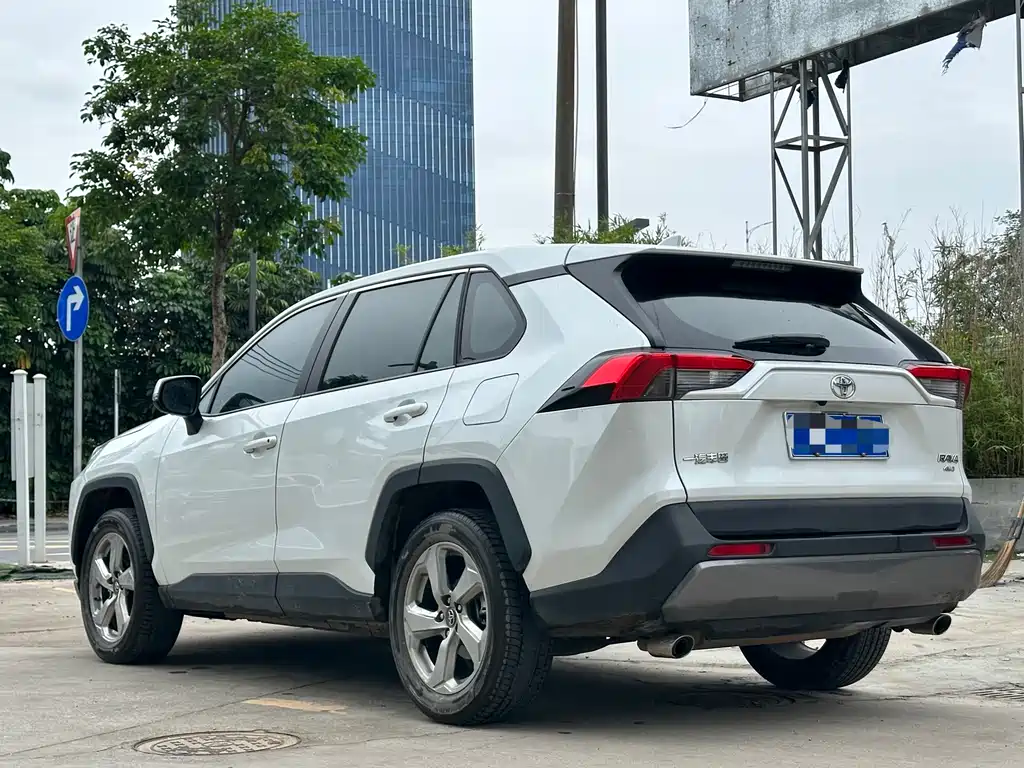Toyota RAV4 2022