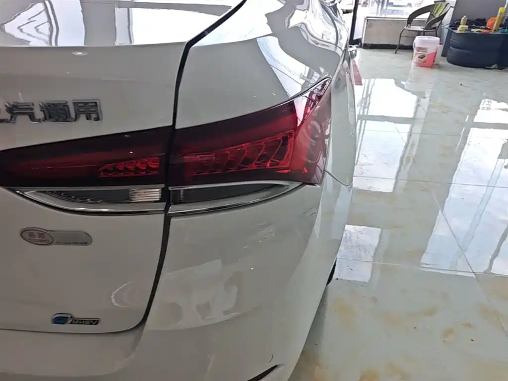 Buick Excelle 2021 — фото 8