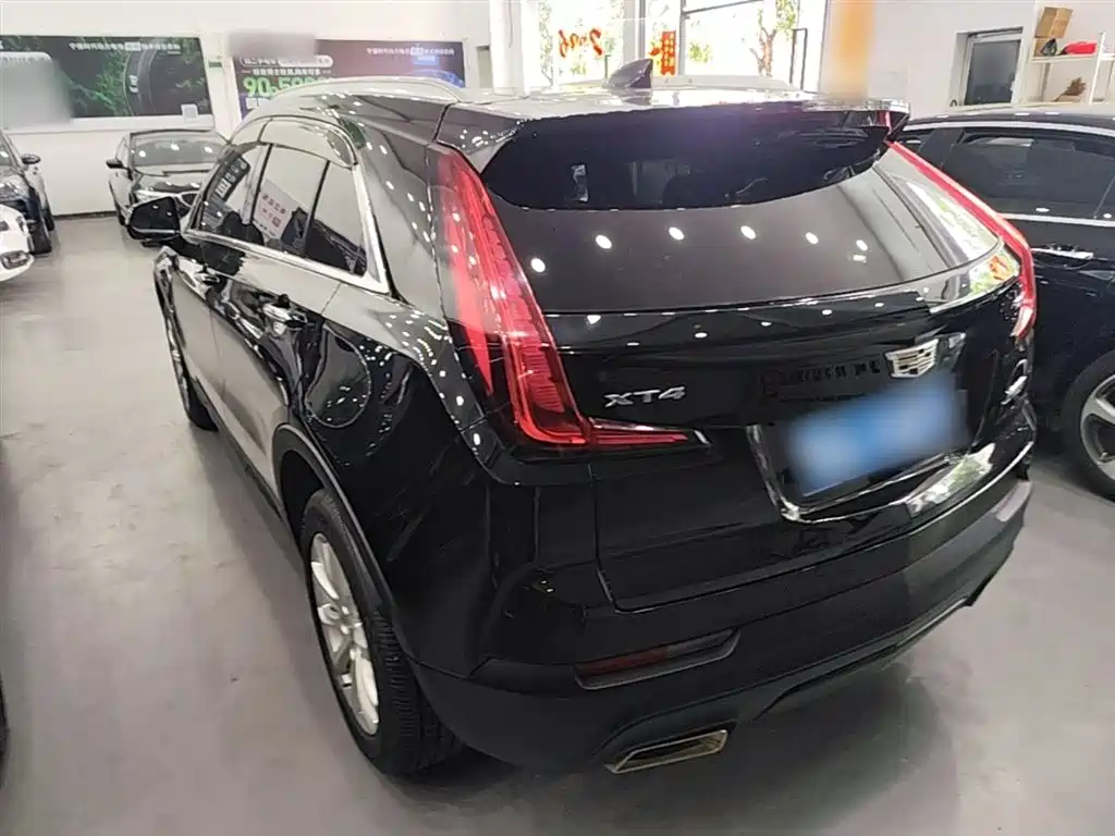 Cadillac XT4 2020 — фото 5