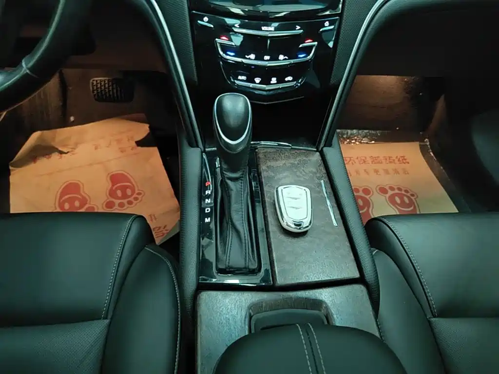 Cadillac XTS 2019 — фото 10