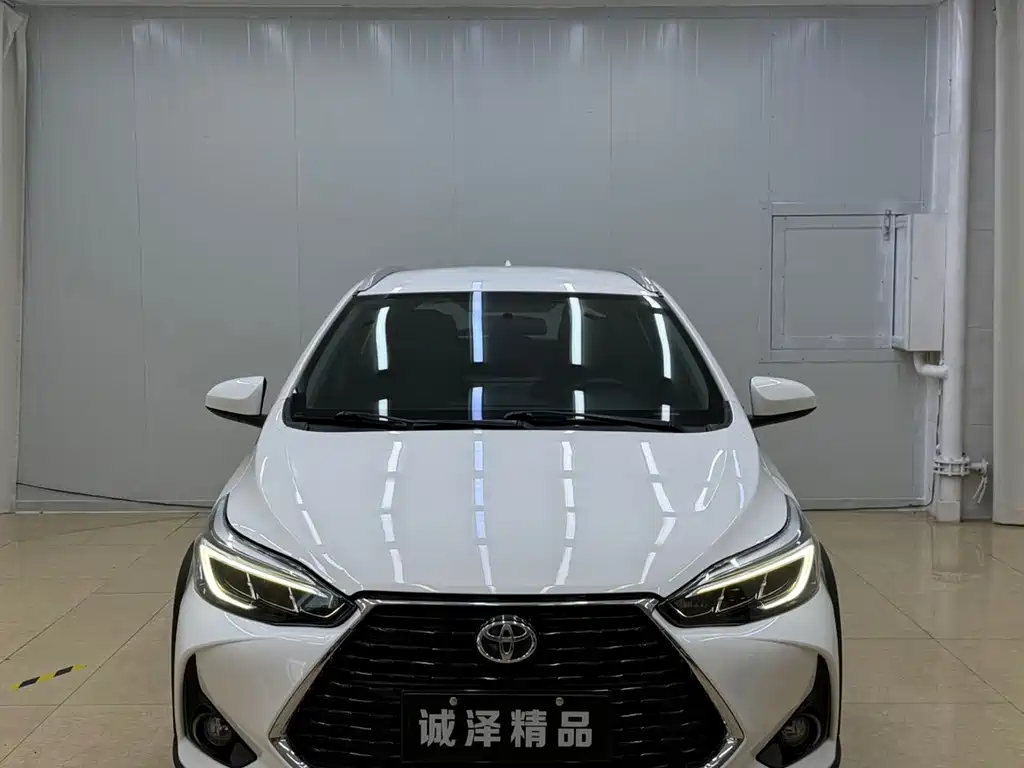Toyota Yaris L 2022