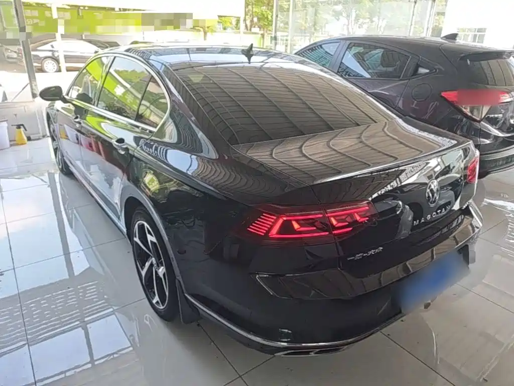 Volkswagen Magotan 2024