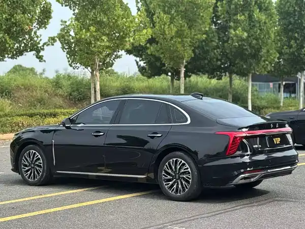 Hongqi H5 2024