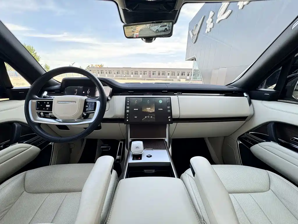 Land Rover Range Rover 2024 — фото 10