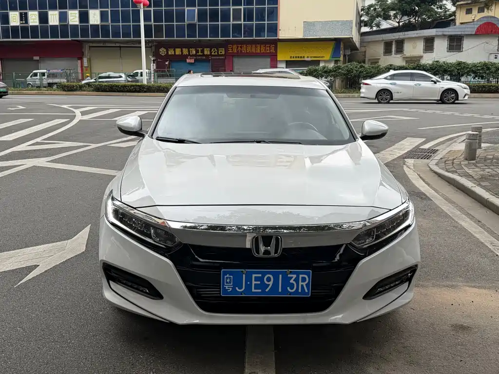 Honda Accord 2020 — фото 2