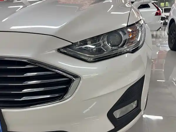 Ford Mondeo 2022