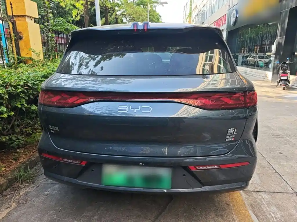 BYD Tang L 2025