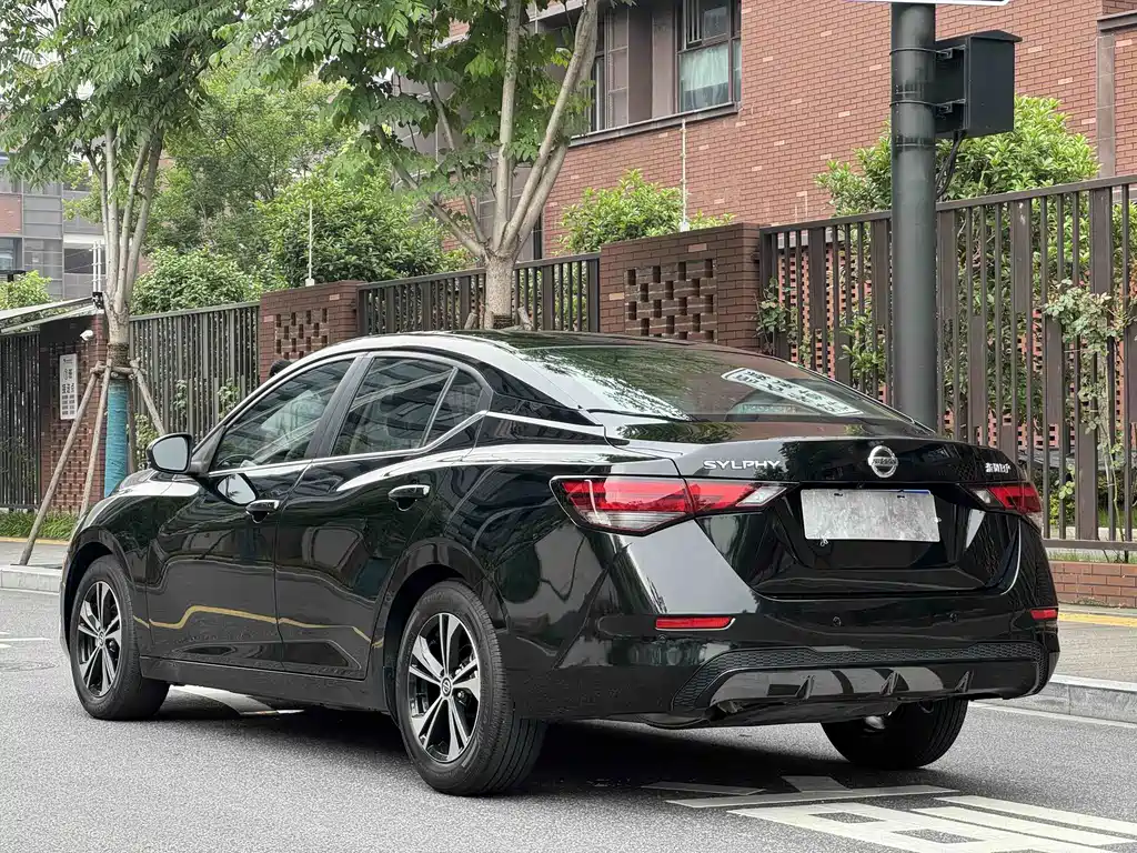 Nissan Sylphy 2021 — фото 17