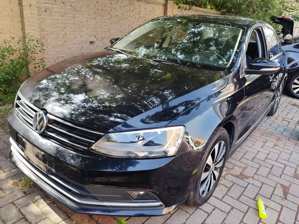 Volkswagen Sagitar 2018