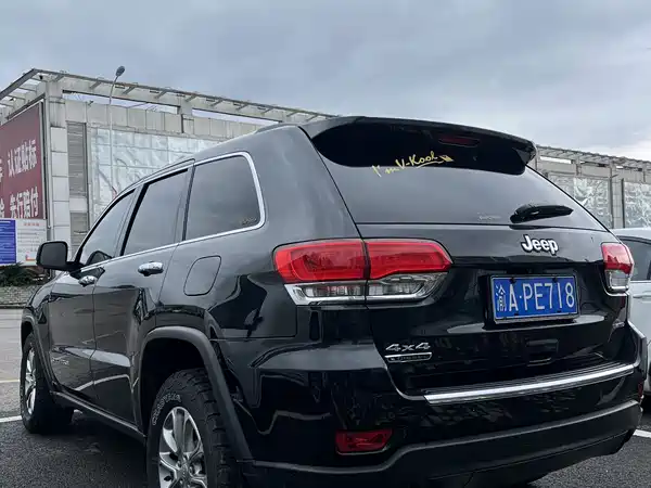Jeep Grand Cherokee 2015