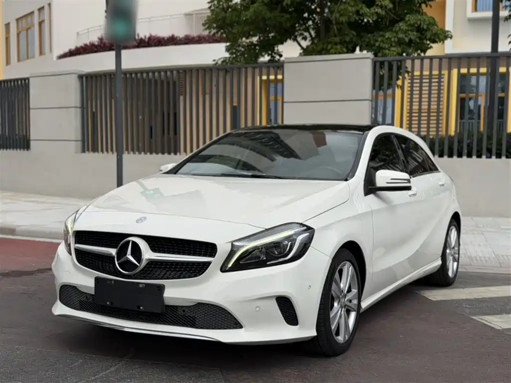 Mercedes-Benz A-Class 2017 — фото 2