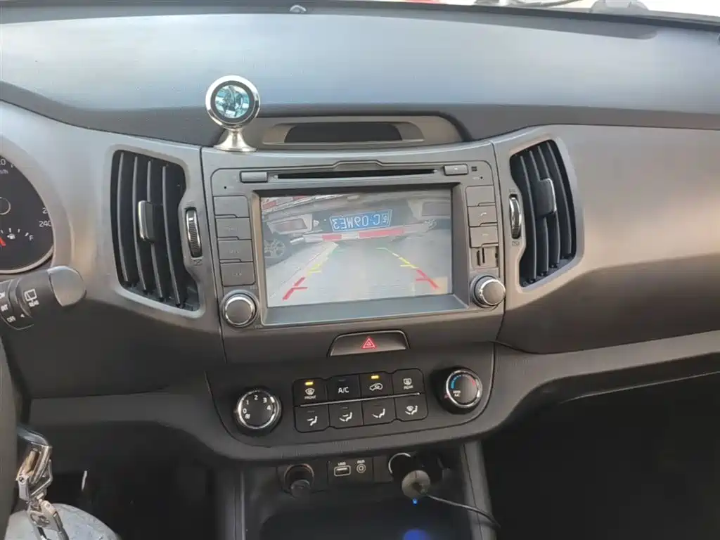 Kia Sportage 2015 — фото 13
