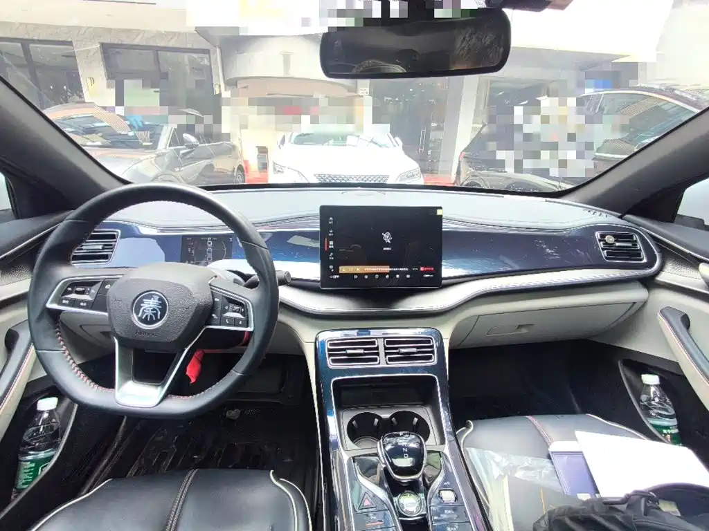 BYD Qin PLUS 2022 — фото 10