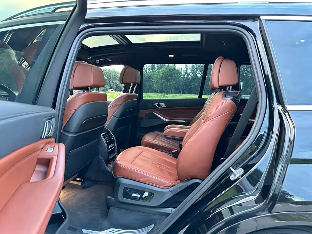 BMW X7 2022 — фото 10