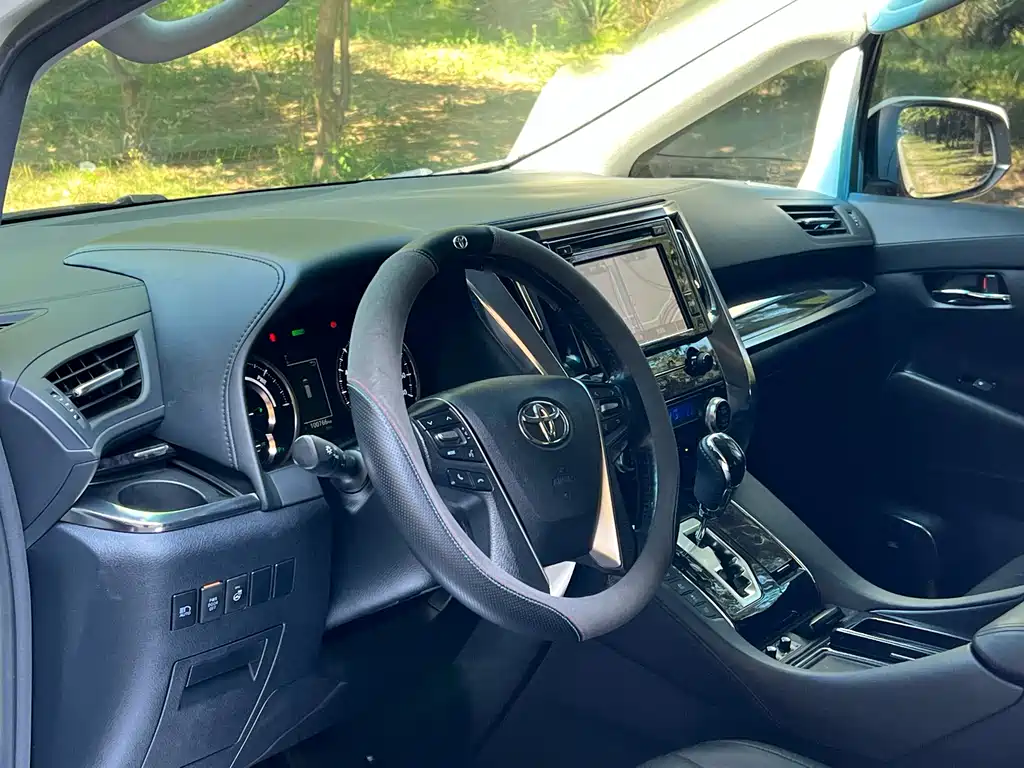 Toyota Vellfire 2020 — фото 3