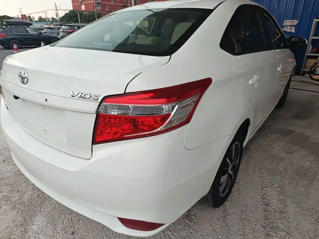 Toyota Vios 2016 — фото 8