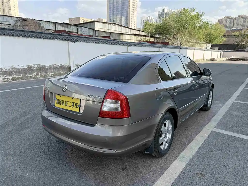 Skoda Octavia 2013 — фото 14