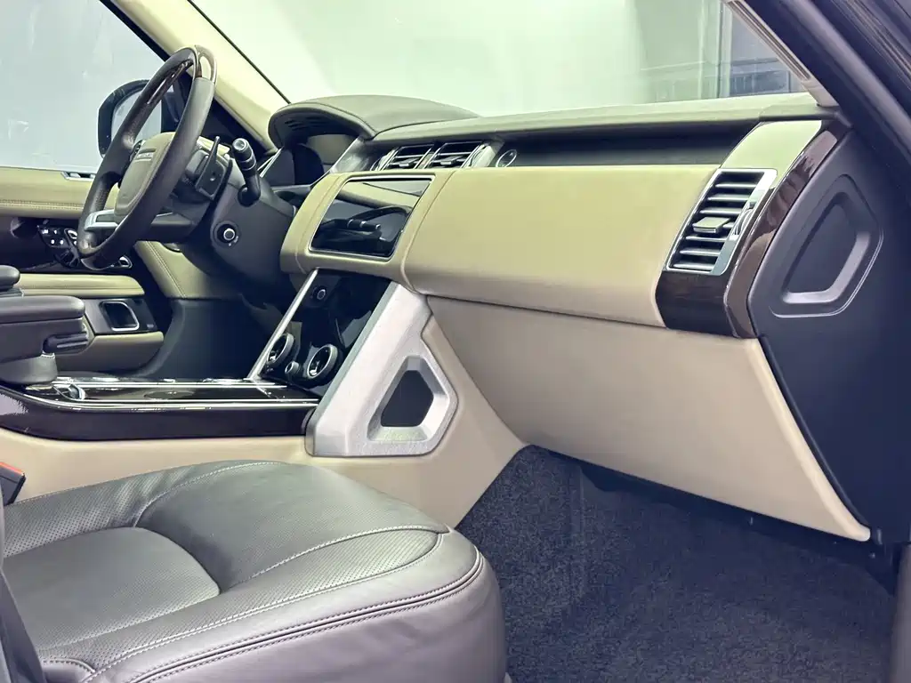 Land Rover Range Rover 2022 — фото 15