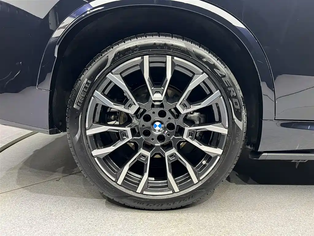 BMW X5 2025 — фото 8