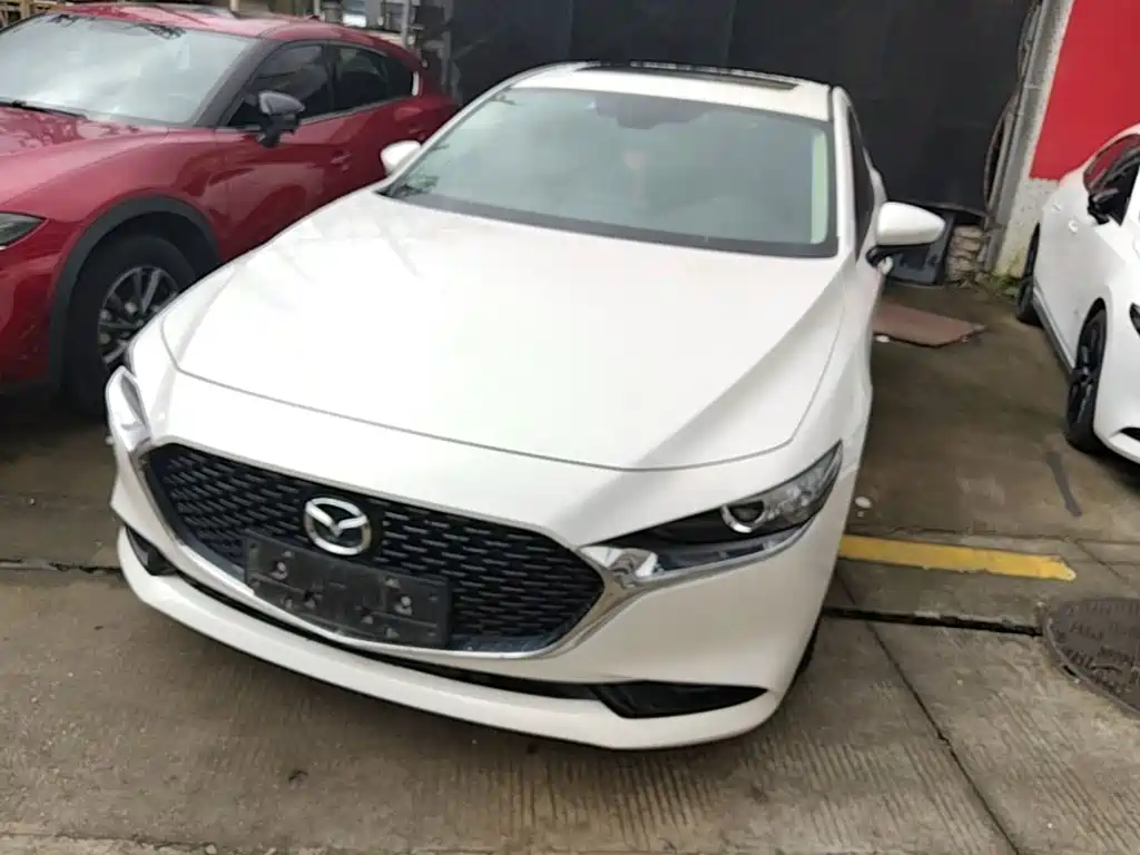 Mazda 3 Axela 2022