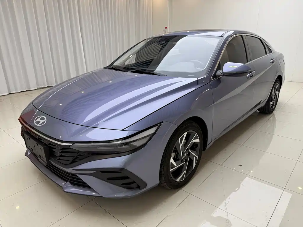 Hyundai Elantra 2023