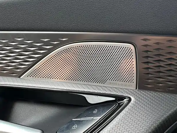 Audi Q6 2025