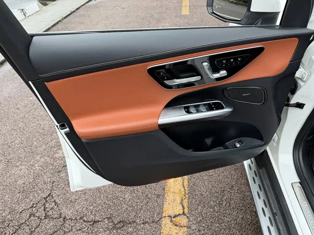 Mercedes-Benz GLC 2024