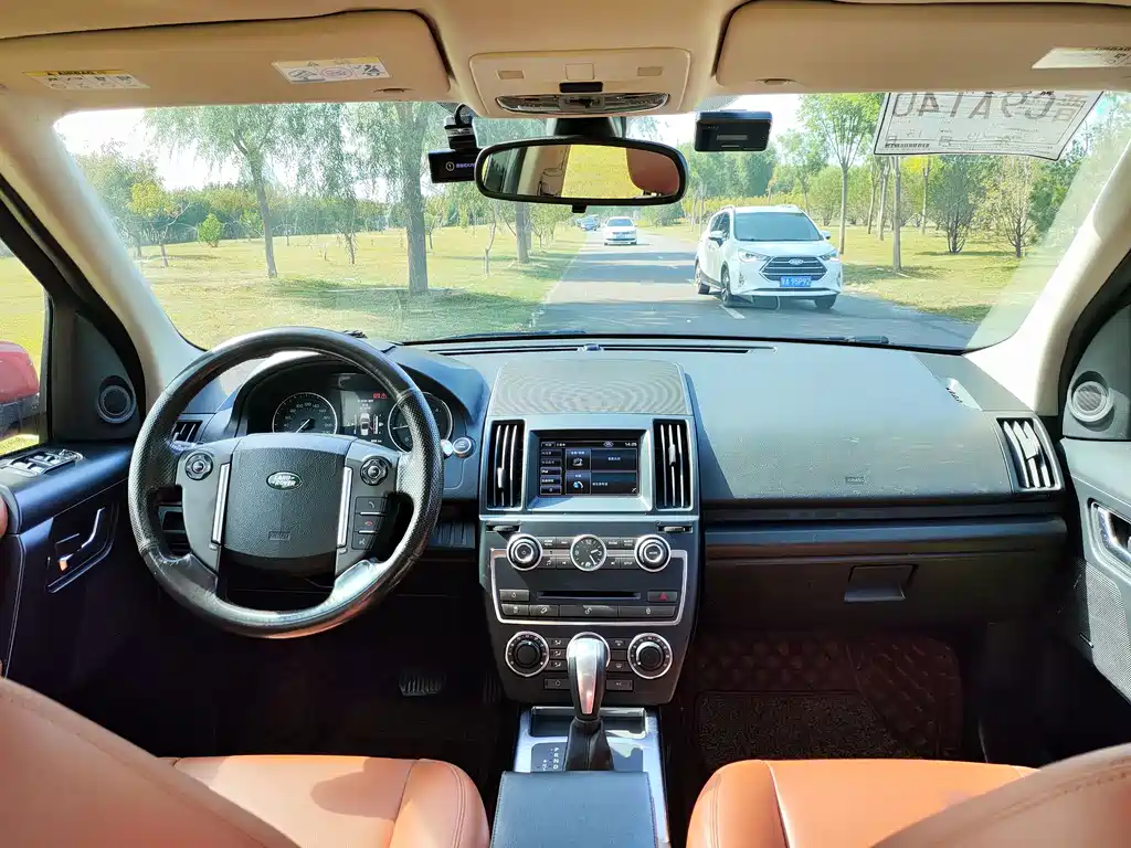 Land Rover Freelander 2 2013 — фото 12