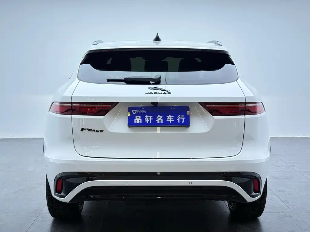 Jaguar F-PACE 2023 — фото 5
