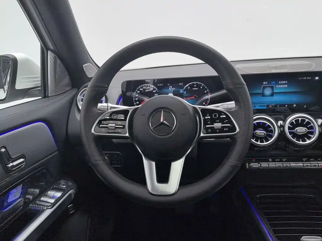 Mercedes-Benz GLB 2021 — фото 11