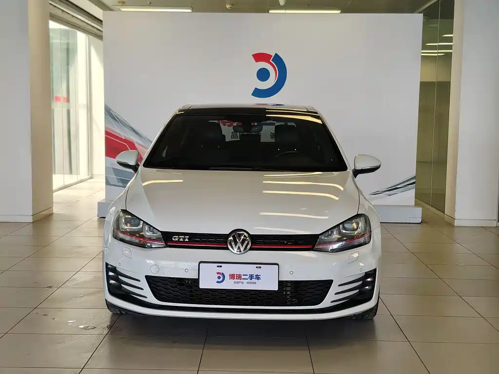 Volkswagen Golf GTI 2017 — фото 2