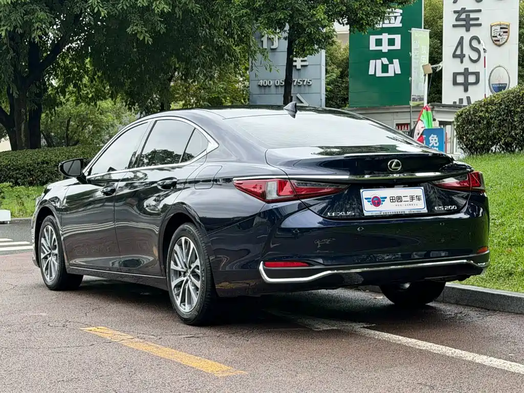 Lexus ES 2023 — фото 4