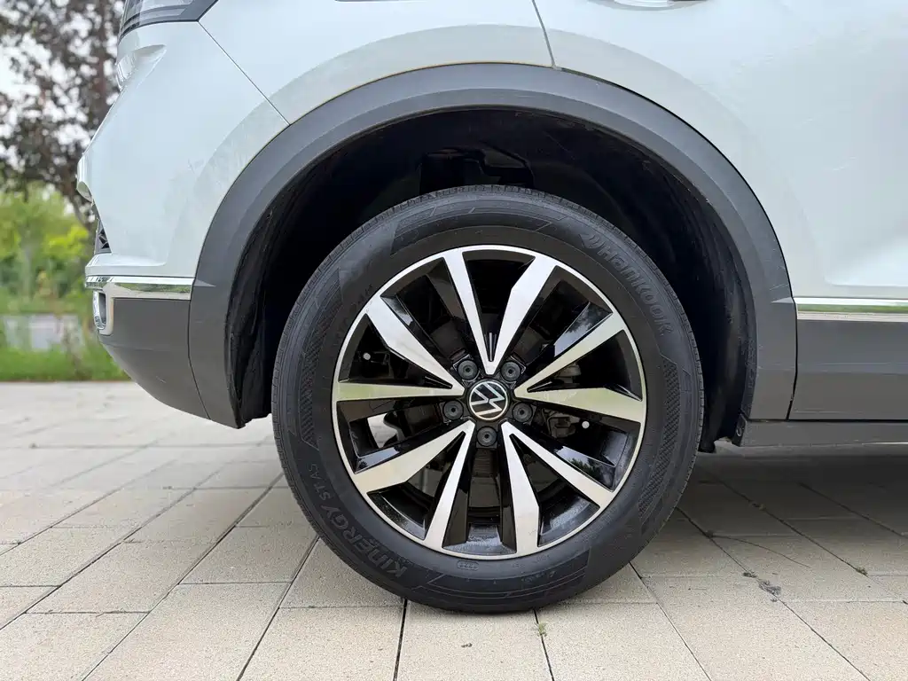 Volkswagen T-Roc 2023 — фото 17