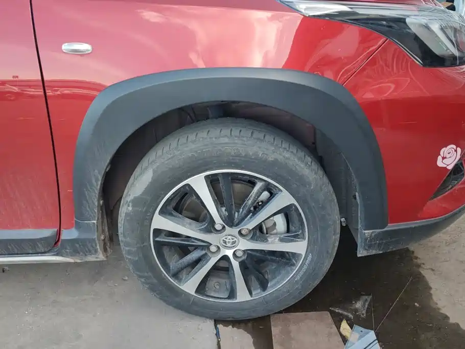 Toyota Yaris L 2022