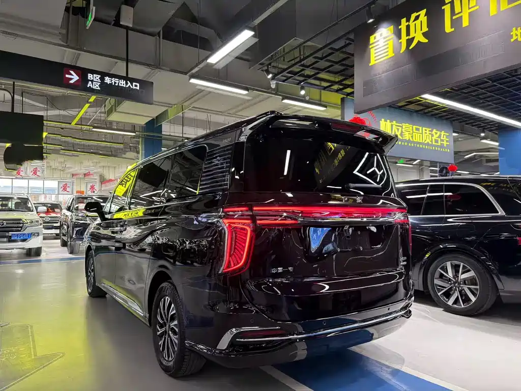 Hongqi HQ9 PHEV 2025 — фото 4