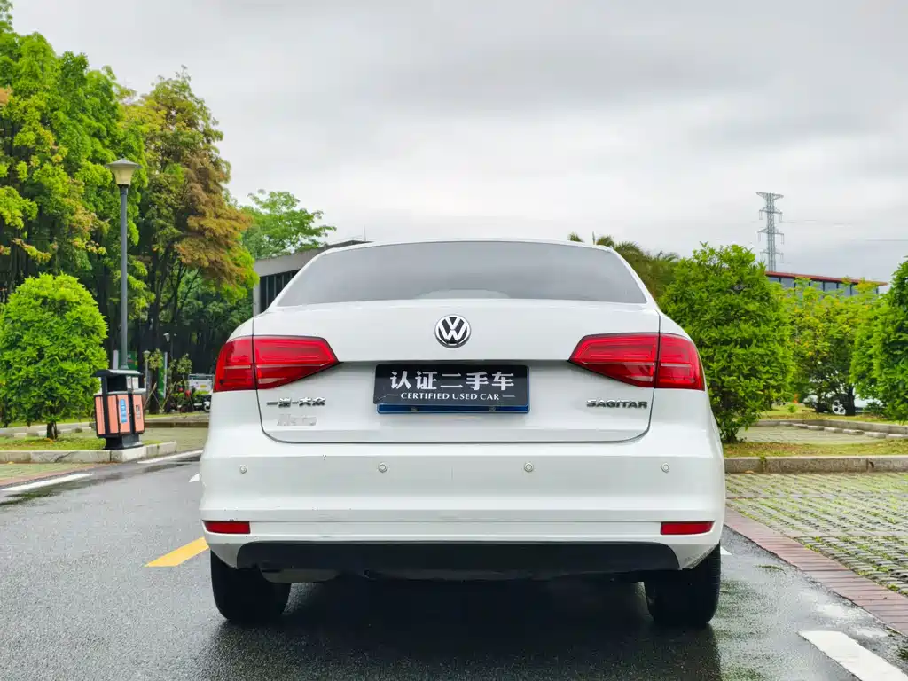 Volkswagen Sagitar 2019