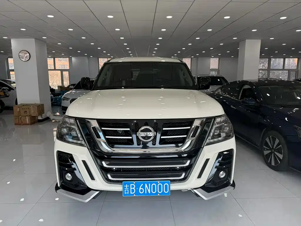 Nissan Patrol 2018 — фото 2