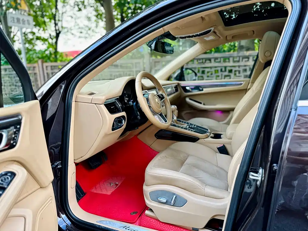 Porsche Macan 2016 — фото 10