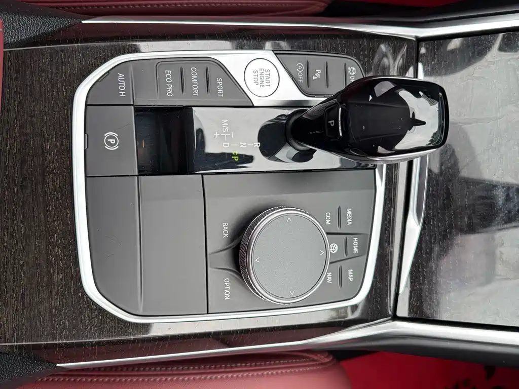 BMW 3 Series 2021 — фото 13