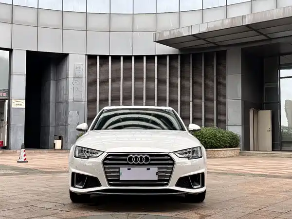 Audi A4L 2020
