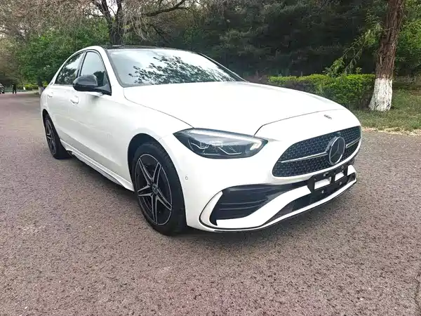 Mercedes-Benz C-Class 2024