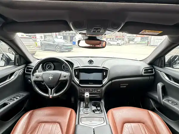 Maserati Ghibli 2022