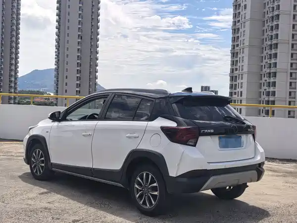 Toyota Yaris L 2021