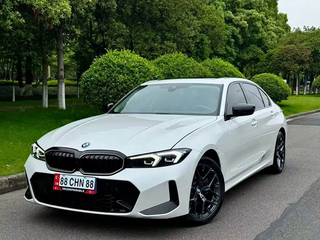 BMW 3 Series 2025 — фото 1