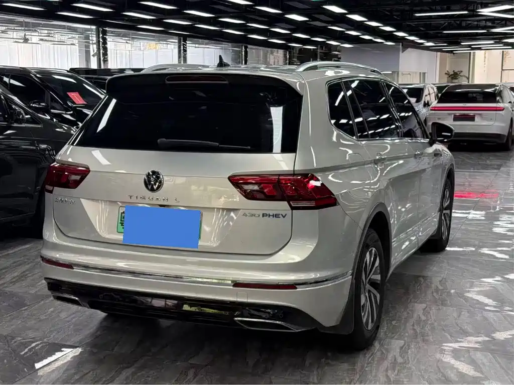 Volkswagen Tiguan L Plug-In Hybrid 2021 — фото 8