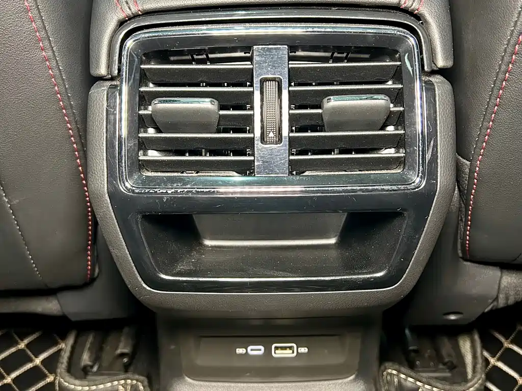 Skoda Karoq 2024 — фото 29
