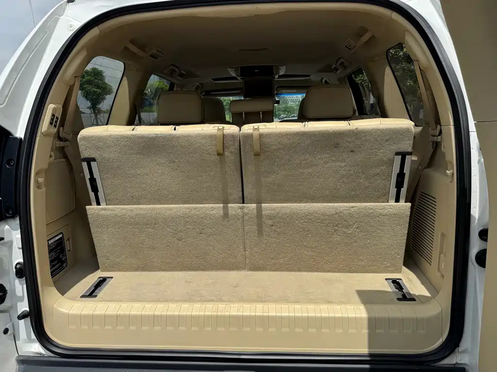 Toyota Prado 2015 — фото 10